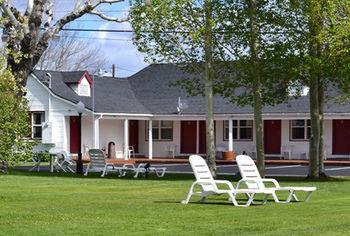 Inn Silver Maple
