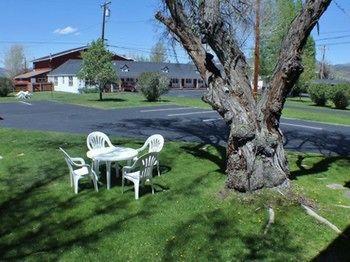 Silver Maple Gasthof Bridgeport
